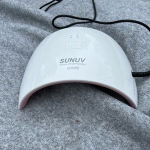 Portable nail dryer